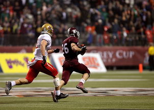 JiuyouAPP下载-尼尔·巴特尔的稳固防守让袋鼠队在橄榄球锦标赛中屡屡获胜